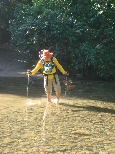 Kalapalo Editora  TREKKING NA ILHABELA